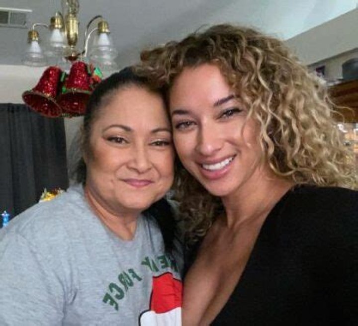 Nikki Blades Mother celebzbiography.com