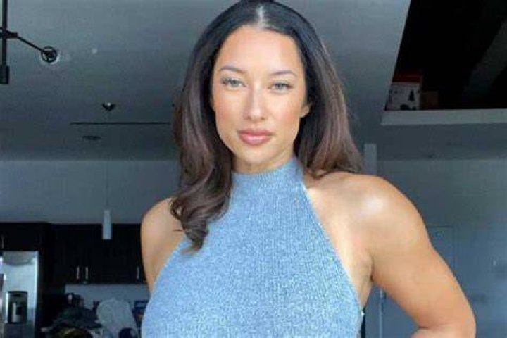 Nikki Blades Photos celebzbiography.com