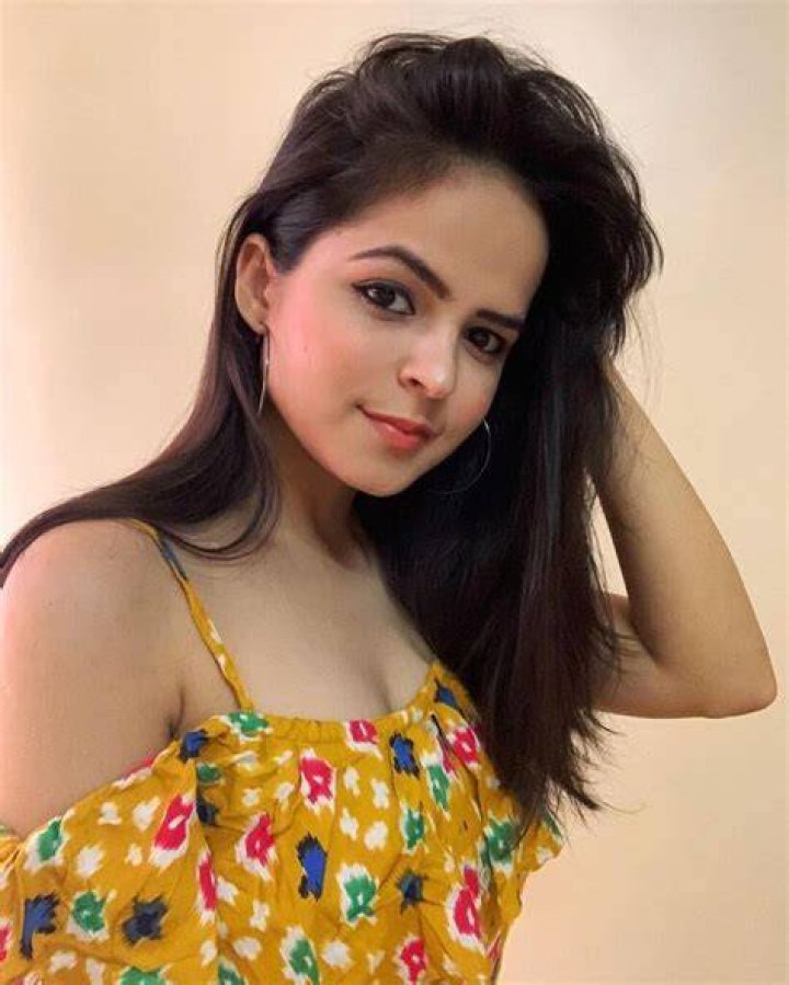 palak sidhwani age