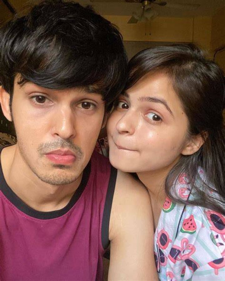 palak sidhwani brother