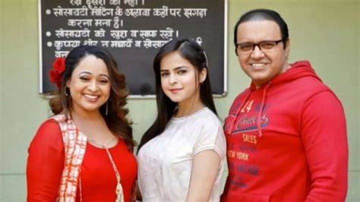 palak sidhwani parents