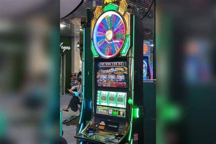 Slot Traveler